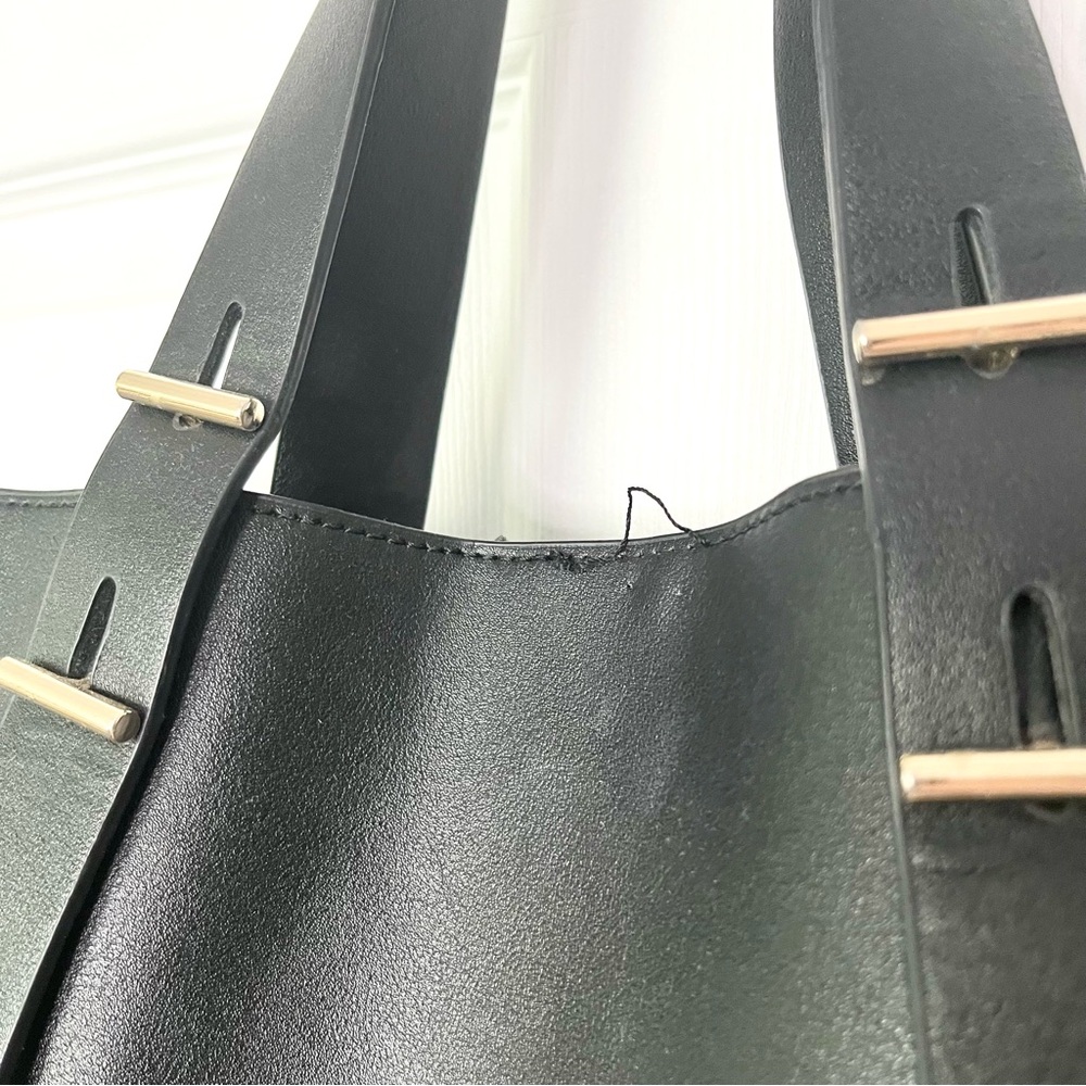 ✧･ﾟblack faux leather crossbody tote bag - Picture 7 of 10